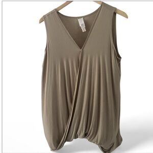 WYNNE LAYERS Drape Blouse NWOT